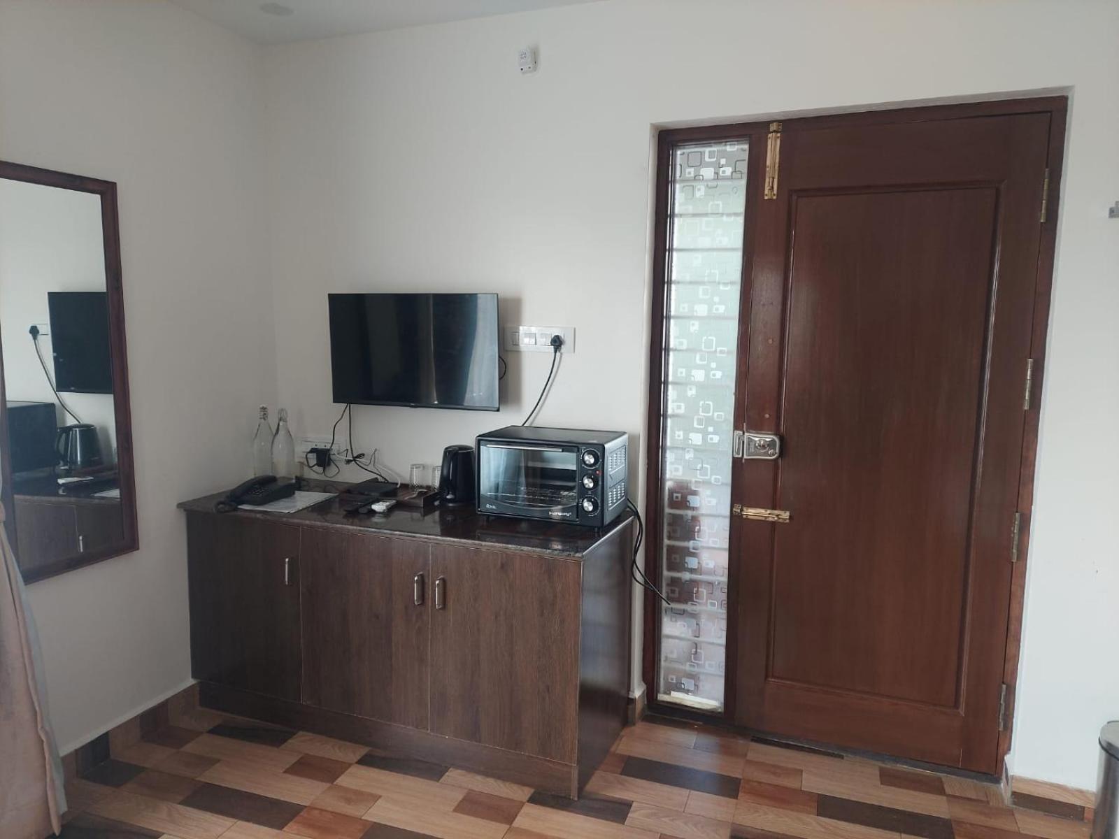 Sapphire Stayss Yelagiri Exterior foto