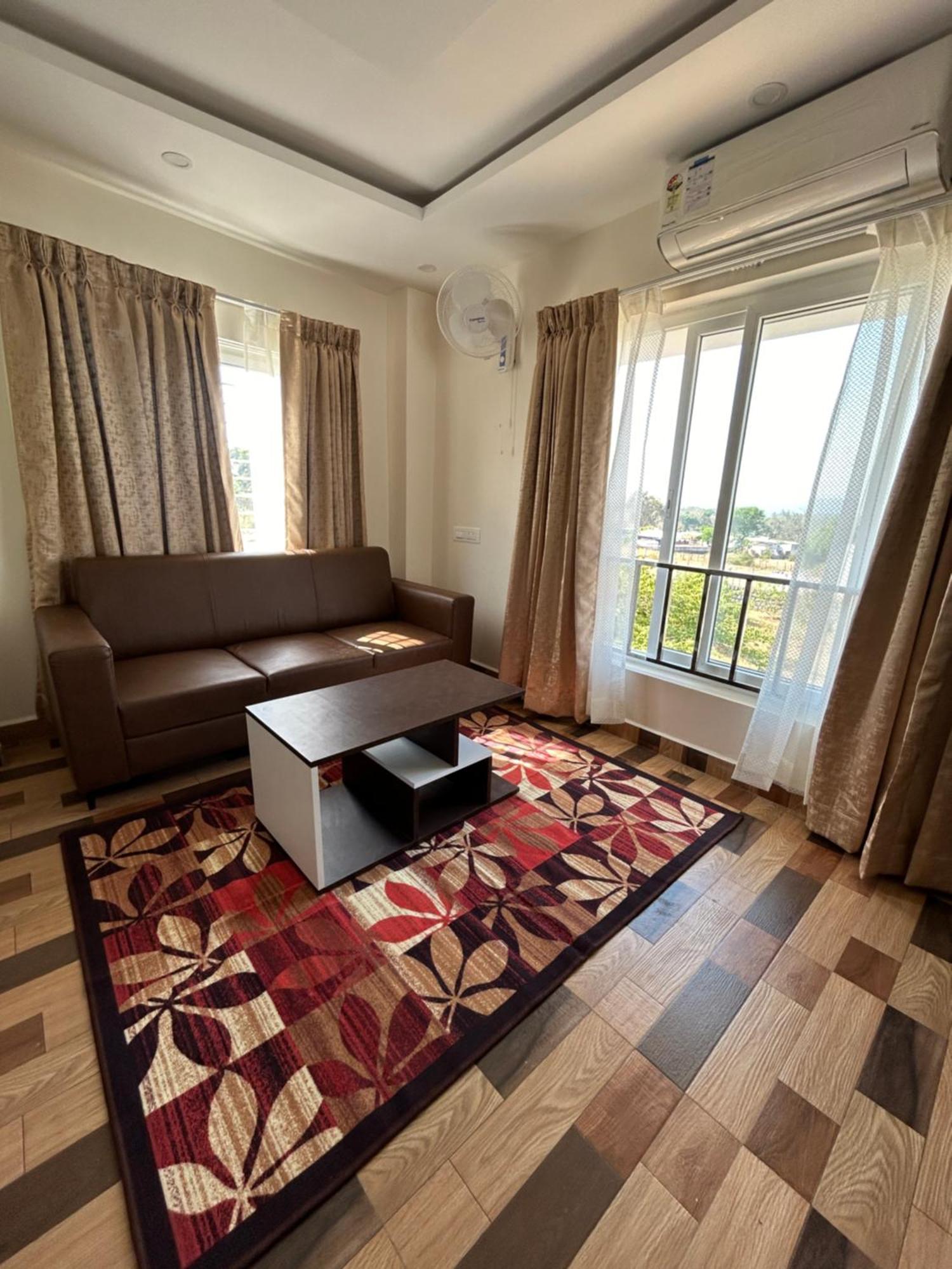 Sapphire Stayss Yelagiri Exterior foto