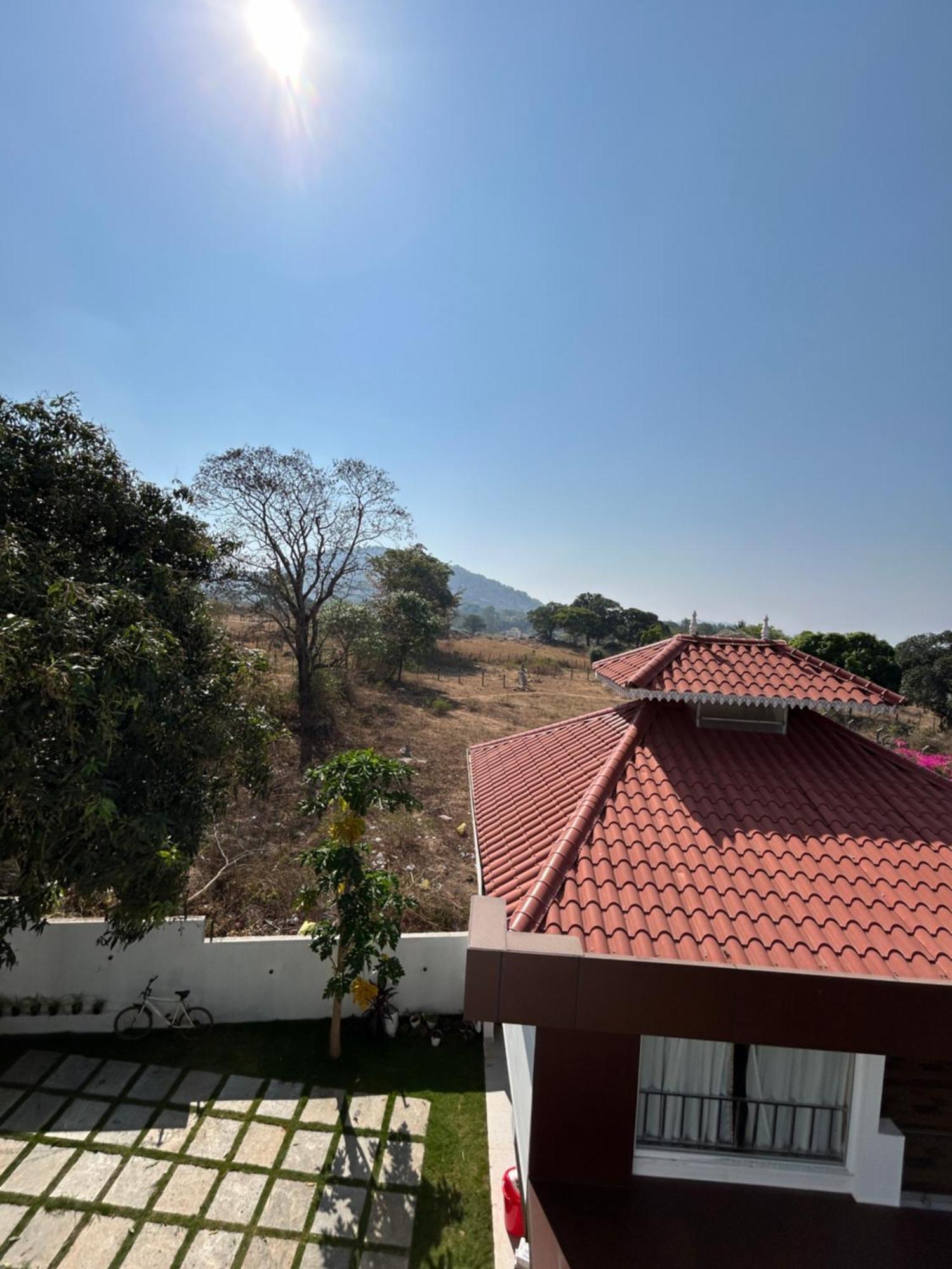 Sapphire Stayss Yelagiri Exterior foto